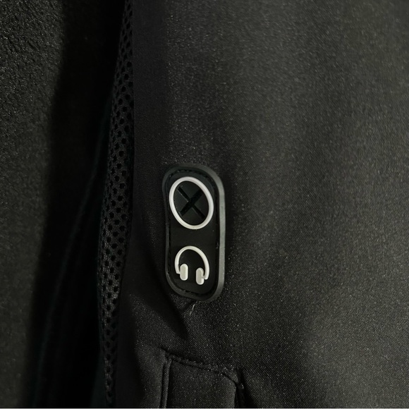 Guess Black Water Resistant Faux Fur Hood Quilted Puffer Moto Fitted Coat Size S - Picture 12 of 16